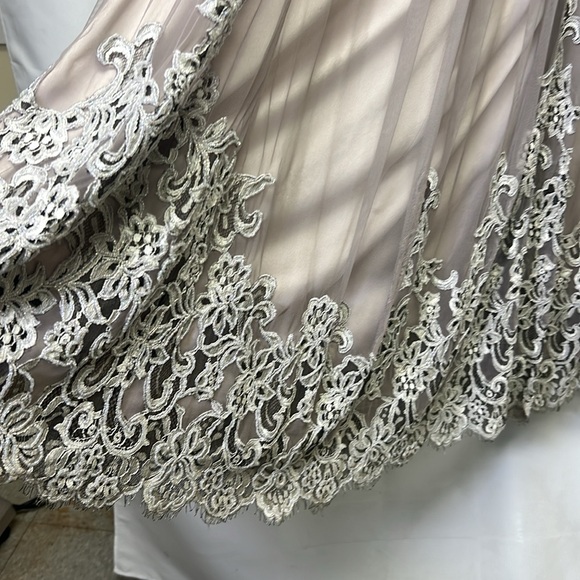 Carmen Mark Valvo beaded lace and mesh long skirt - Picture 8 of 12